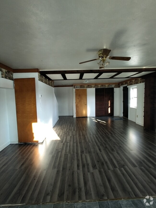 Building Photo - 69465 Union Rd S Unit #2 Rental