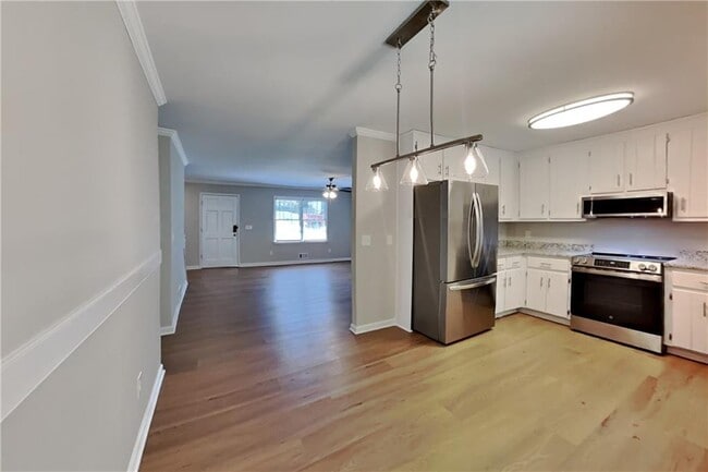Photo - 2458 Zachary Woods Dr NW