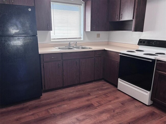 Photo - 2515 Formosa Ave