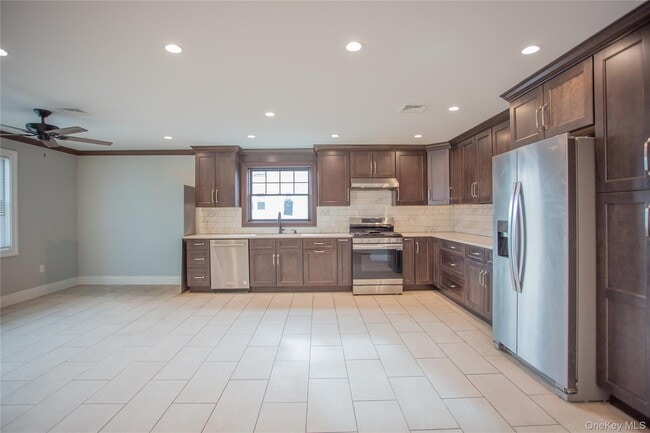 Photo - 59 Clinton Ave