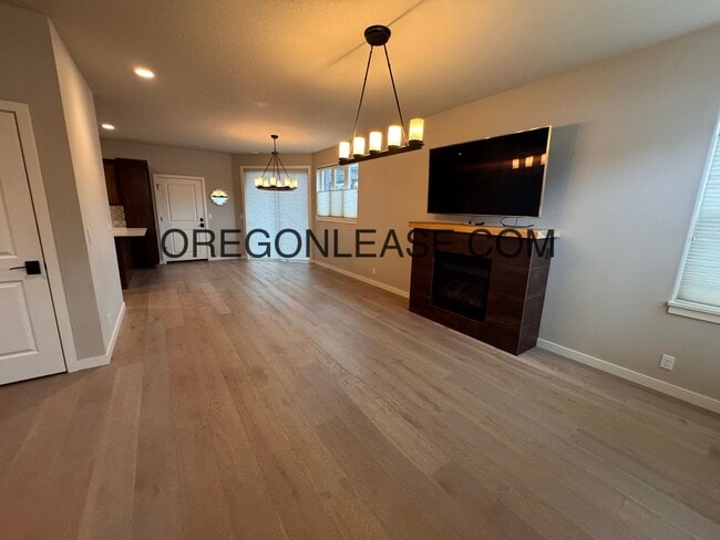 Photo - 3 Bedroom 3 bath Crescent village home