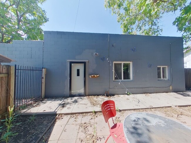 Photo - 1927 W McCormick St Unit 1929 W McCormick