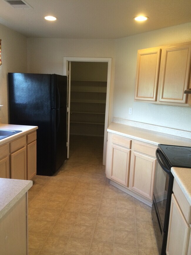 Photo - 6003 Ironmill Creek