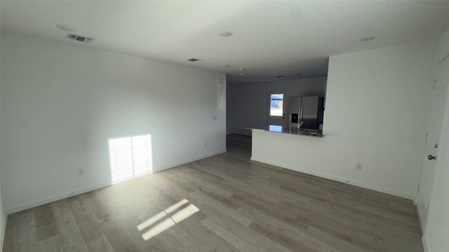Photo - 30521 Bladnoch Ln