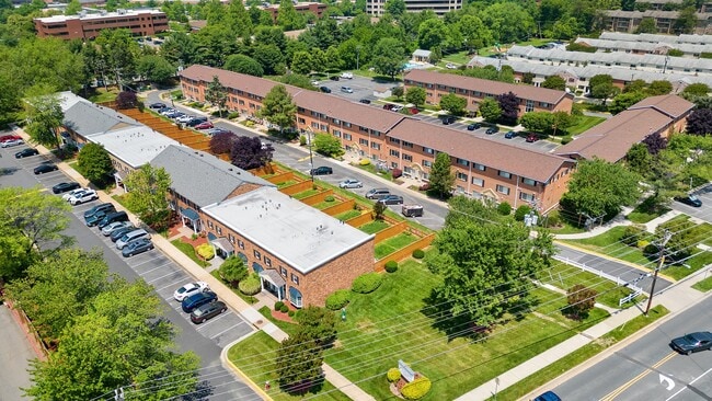 Churchill Mews Apartments