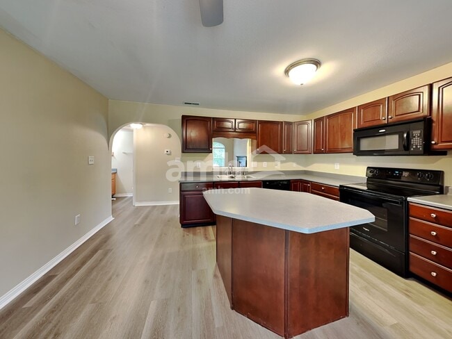 Photo - 8016 Lawrence Woods Ct