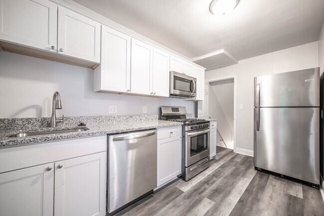 Building Photo - 5748 Utrecht Rd Rental