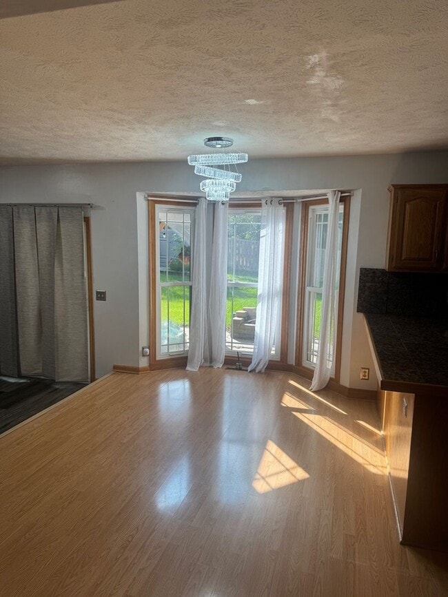 Photo - Spacious 4-Bed Lake Shore Two-Story with F...