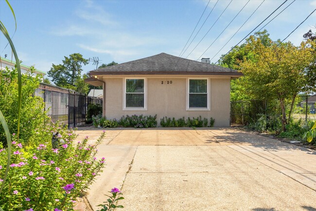 Building Photo - 2320 Peppermill Rd Rental