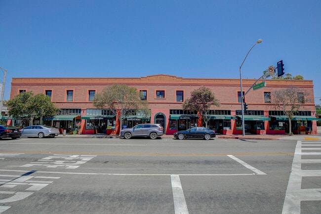 Photo - 958 Mission St Unidad C