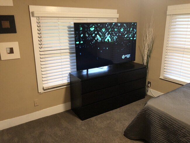 Photo - 203 Desoto St