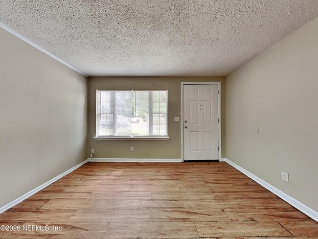 Photo - 5226 Timawatha Ave
