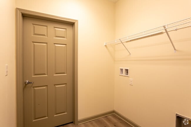 2BR,2BA 1,162 sqft
