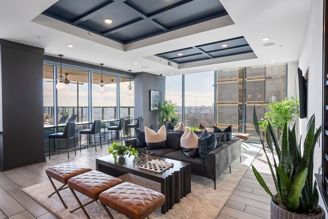 Sky Lounge - Azure on The Park Apartments