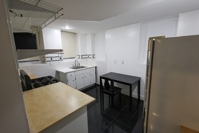 Photo - 235 Savin Hill Ave Unidad 1R