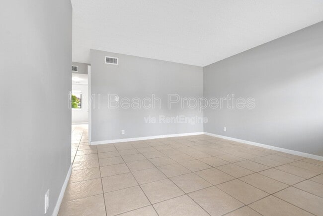 400 Nottingham Cir Unidad D