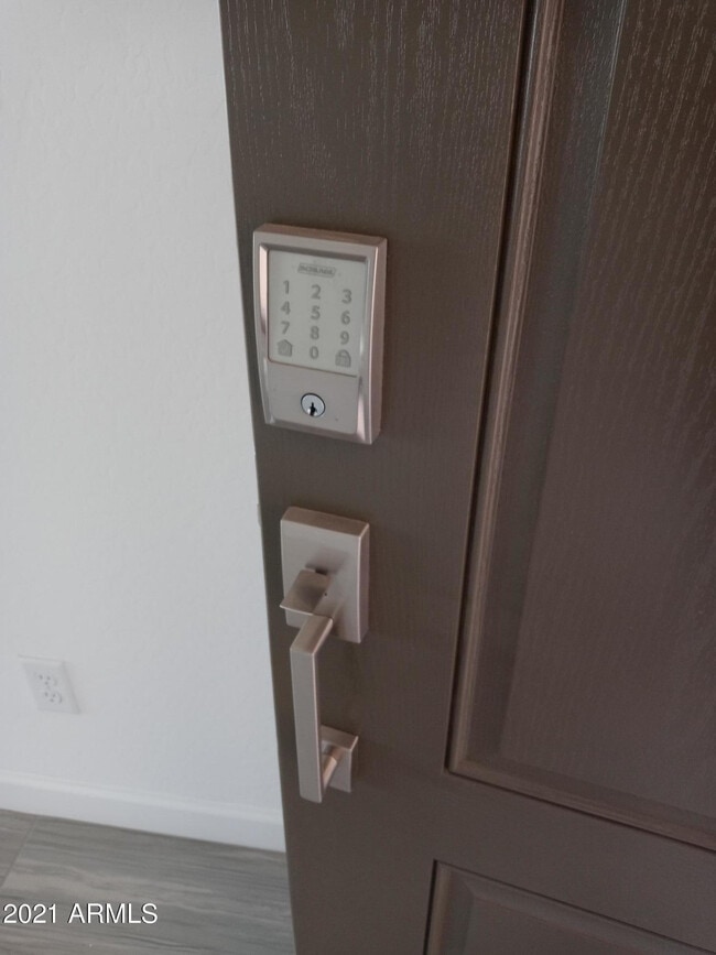 Photo - 440 S 202nd Ln