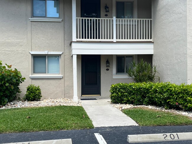 Photo - 16650 Partridge Place Rd Unidad 101 Rental