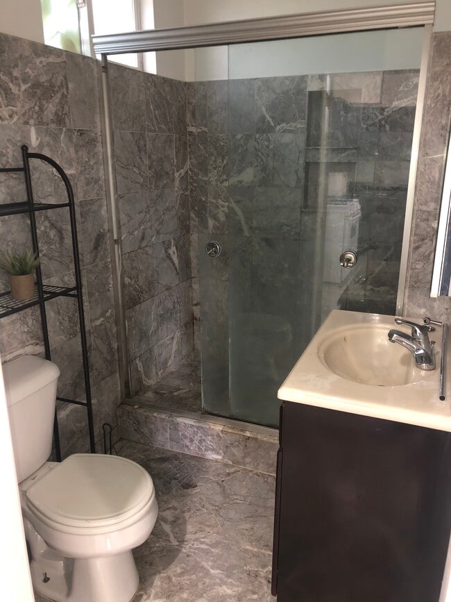 Photo - 1047 26th St Unidad 1