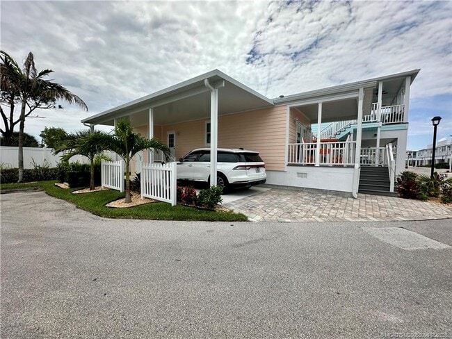 Photo - 254 NE Coastal Dr