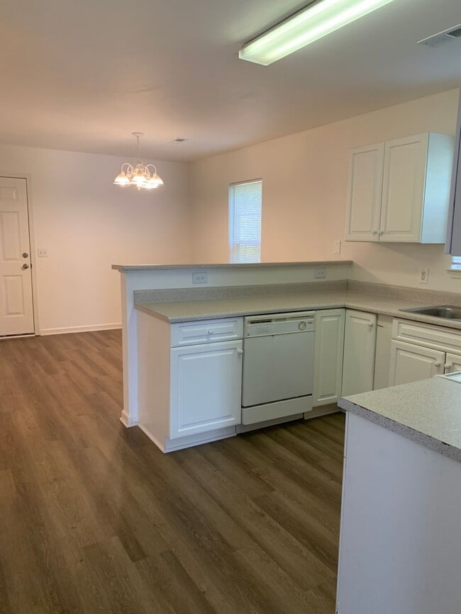 Photo - 3 Bedroom, 2 Bath House Available 1/15/2026