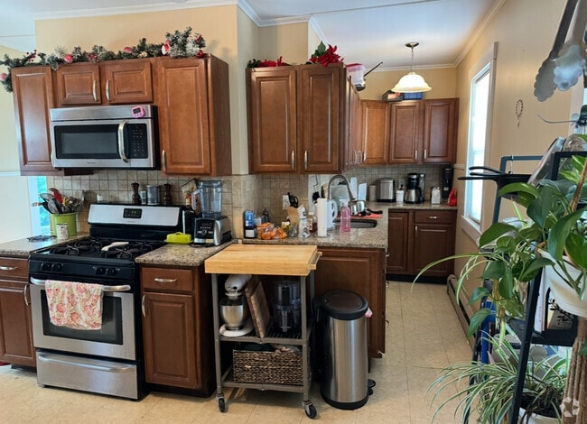 Building Photo - 19 Holbrook Ct Unit 2 Rental