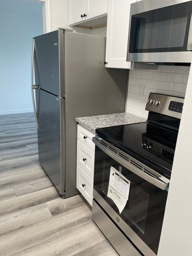 Photo - 1206 W Columbia Ave Unit D