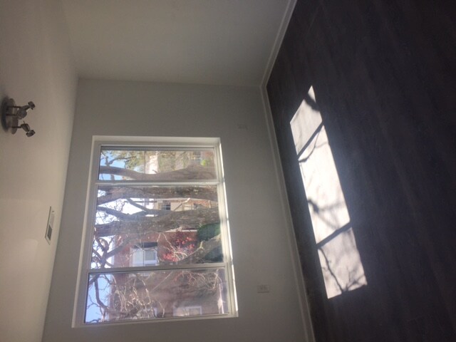 Photo - 1 Downing Pl NE