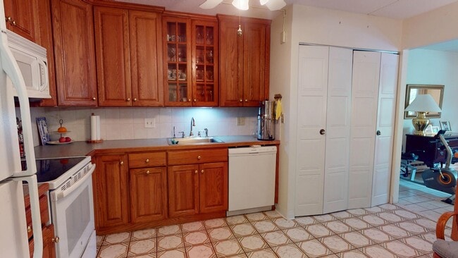 Photo - 190 High St Unit 503