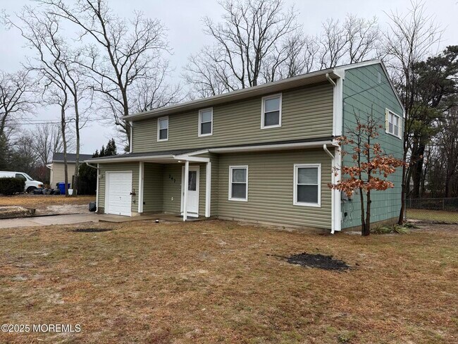 Photo - 247 Essex Dr