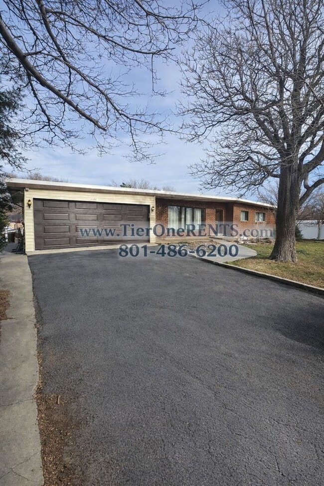 Photo - NO DEPOSIT Option Available for Qualified Renters!