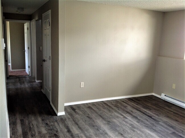 Photo - 1306-1308 N. Stout Rd. Apartamento Unidad 1306
