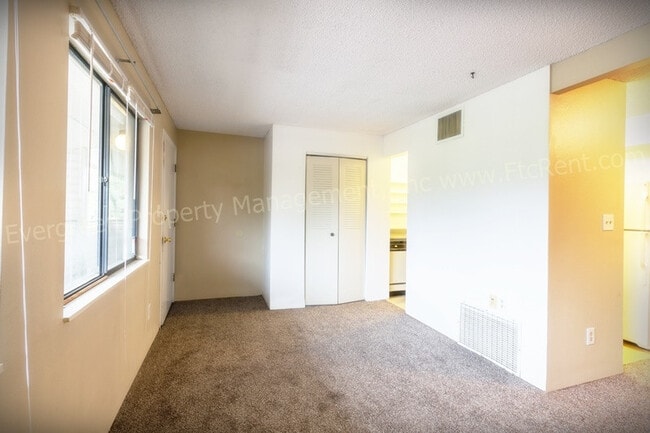 Photo - 1705 Heatheridge Rd