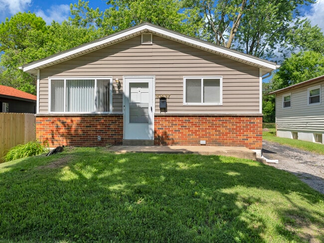 Photo - 10437 Count Dr