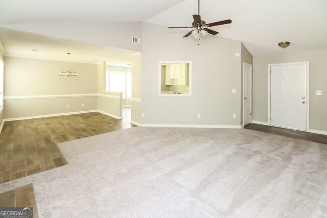 Photo - 1012 Forest Glen