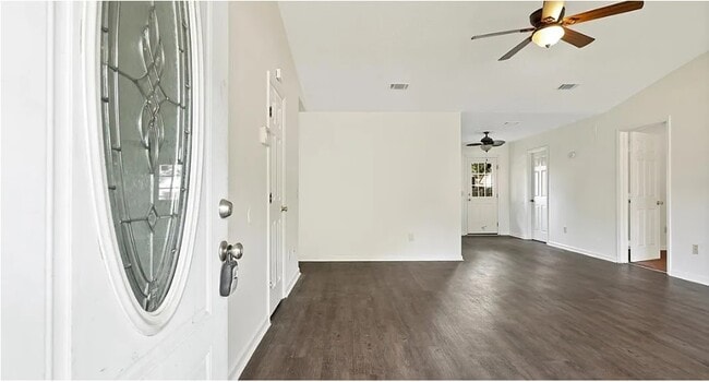 Photo - 1104 Tomahawk Trail