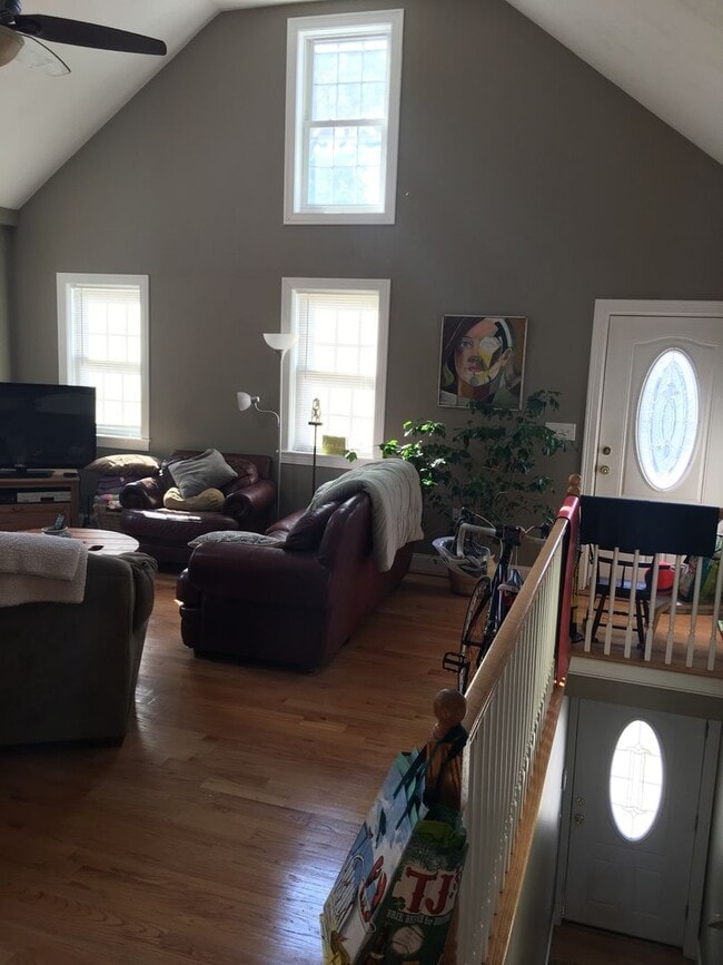 Photo - 2A Lorenzo St Unit 2