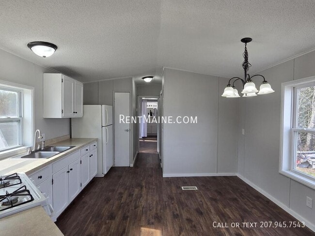 Building Photo - 41 Hatch St