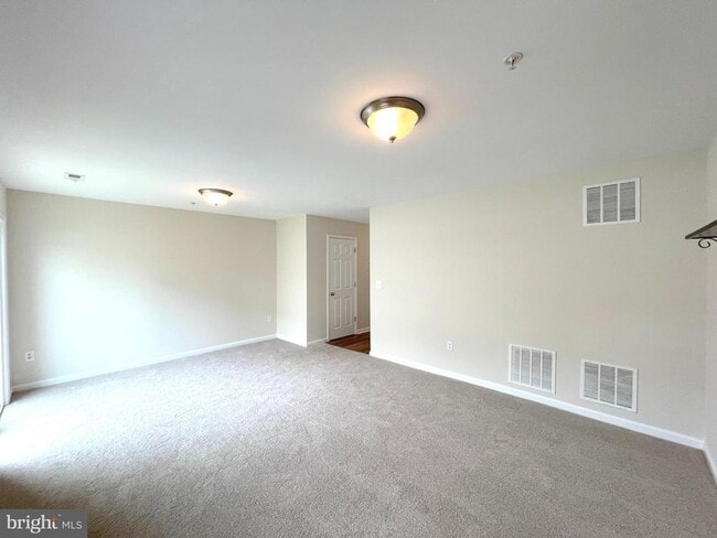 Photo - 113 Polo Way