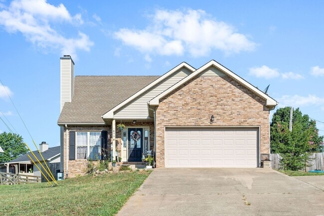 Building Photo - 4 Bedroom Pet Friend Home For Rent Near Dotsonville Road!
