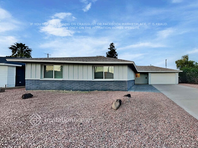 Building Photo - 1250 E Hermosa Dr