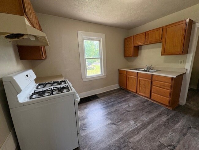 Photo - Charming 3-Bedroom Akron Home with Central A/C