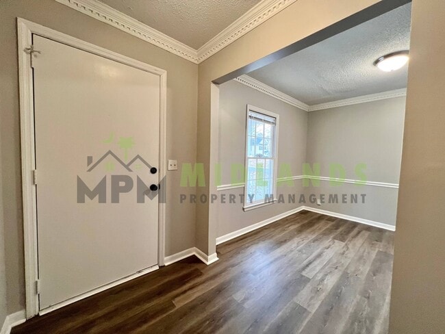 Photo - 237 Devonport Dr