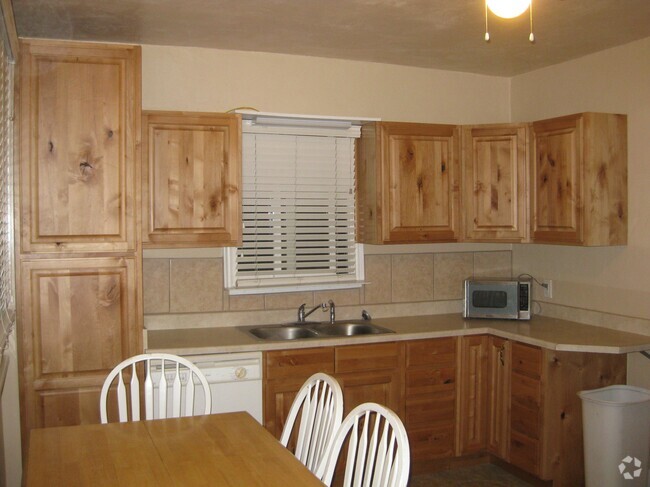 Building Photo - 290 N 300 E Unit 288 Rental