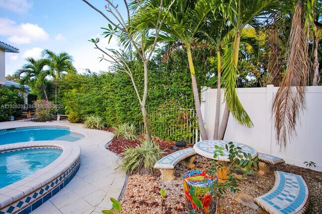 Photo - 809 S 17th Ave