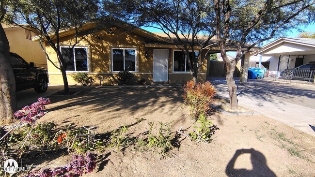 Photo - 7038 W Fillmore St