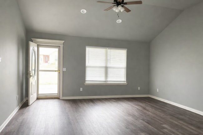 Photo - 3995 Highland Dr