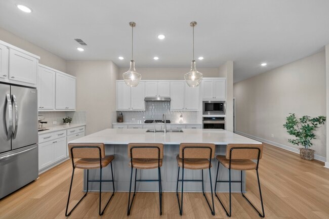 Photo - 7214 Oak Grv Trl