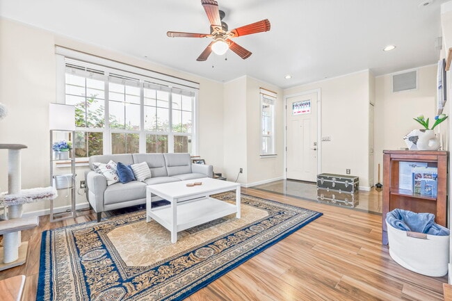 Photo - 91-1087-1087 Maulihiwa St