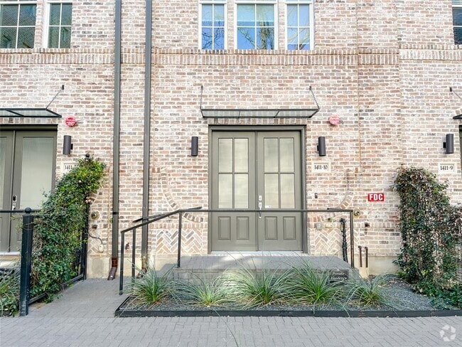 Building Photo - 1411 Town Creek Dr Rental